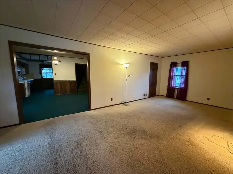 1813 Clifford Street, Saint Joseph, MO 64505 - #3