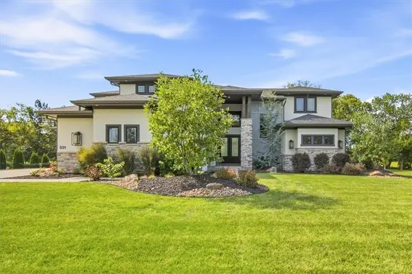 531 Southshore Drive, Lake Winnebago, MO 64034