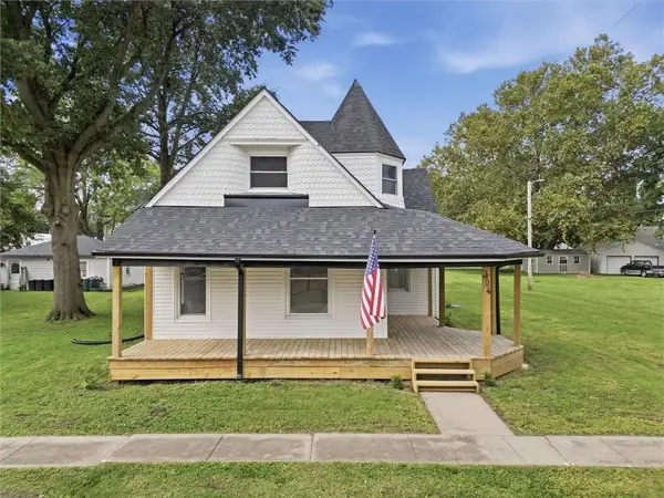 304 South Elm Street, Norborne, MO 64668