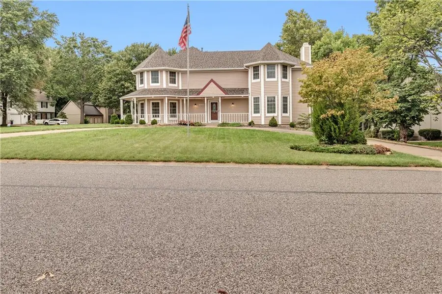 8523 Gillette Street, Lenexa, KS 66215 - #2