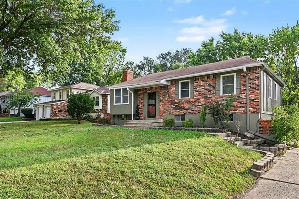 12809 S Raintree Drive, Olathe, KS 66062