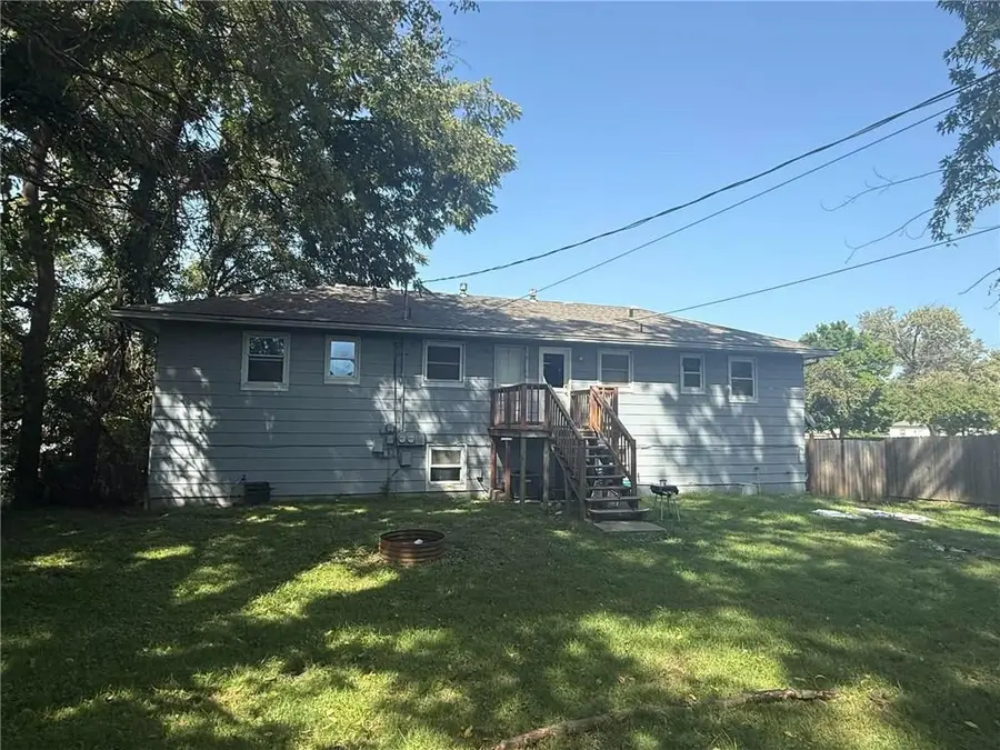 403 Logan Street, Leavenworth, KS 66048 - #2