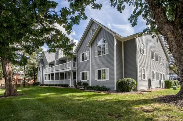 4003 S Chrysler Avenue #6, Independence, MO 64055