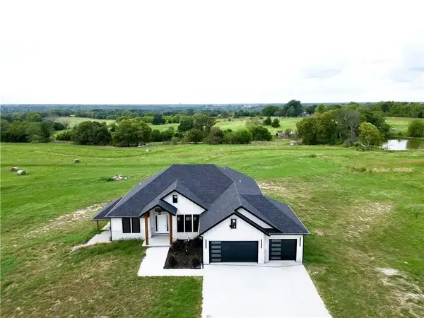 22663 Cherry Tree Lane, Sedalia, MO 65301