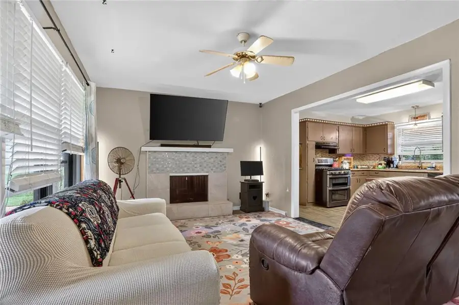 7725 Crescent Avenue, Raytown, MO 64138 - #3