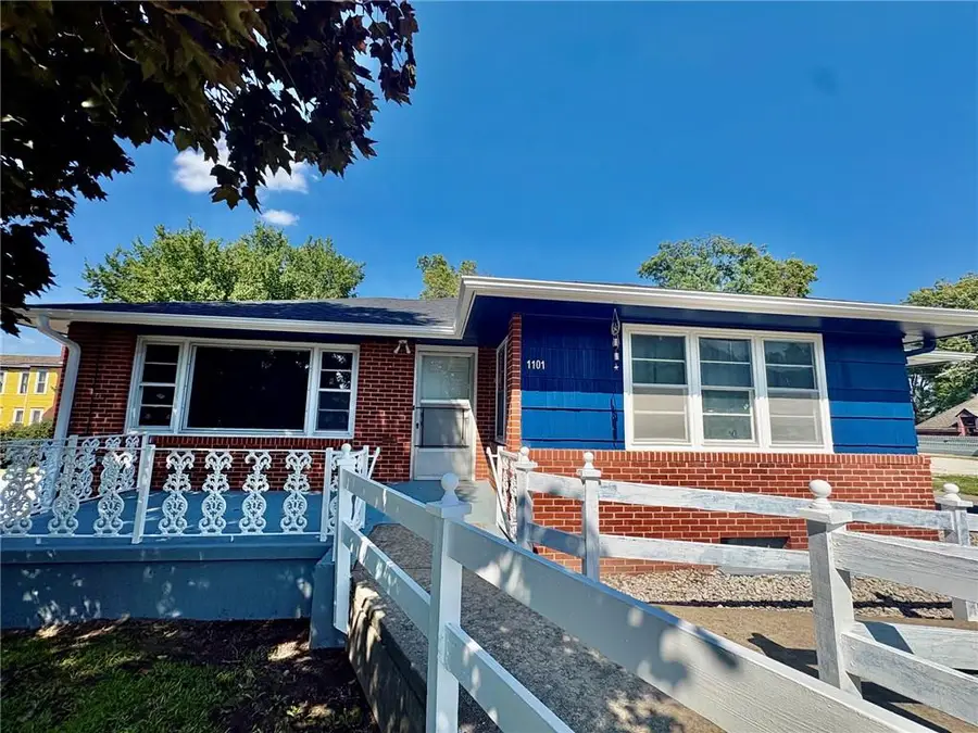 1101 Charles Street, Saint Joseph, MO 64501 - #2