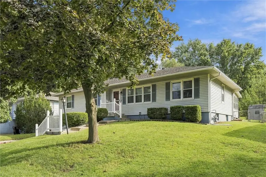 9053 E 83rd Street, Raytown, MO 64138 - #3