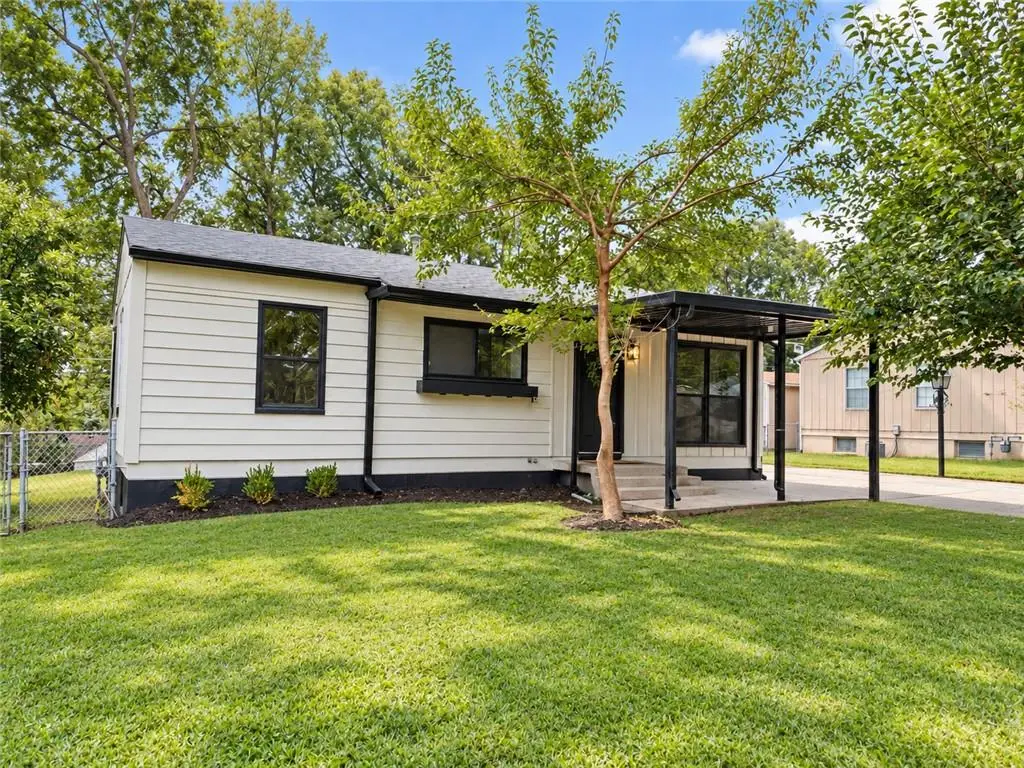 501 N Seminole Drive, Independence, MO 64056 - #1