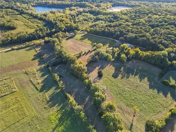 27785 E E Highway, Milo, MO 64767