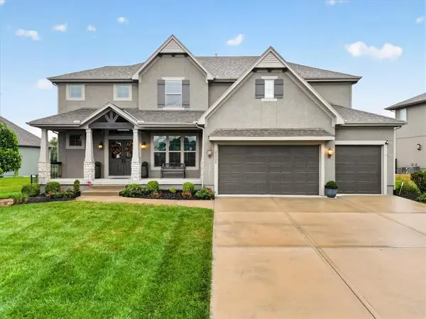 21706 W 82nd Terrace, Lenexa, KS 66220
