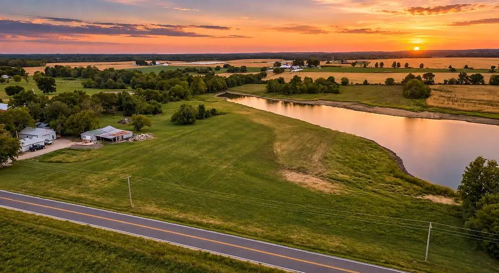 E State Rt 2 Highway, Harrisonville, MO 64701 - #1