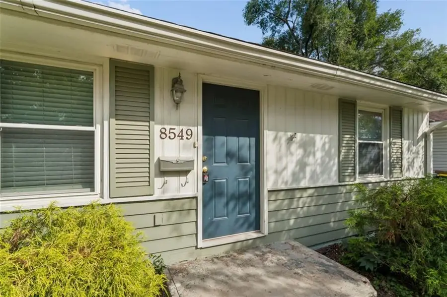 8549 Wornall Road, Kansas City, MO 64114 - #3