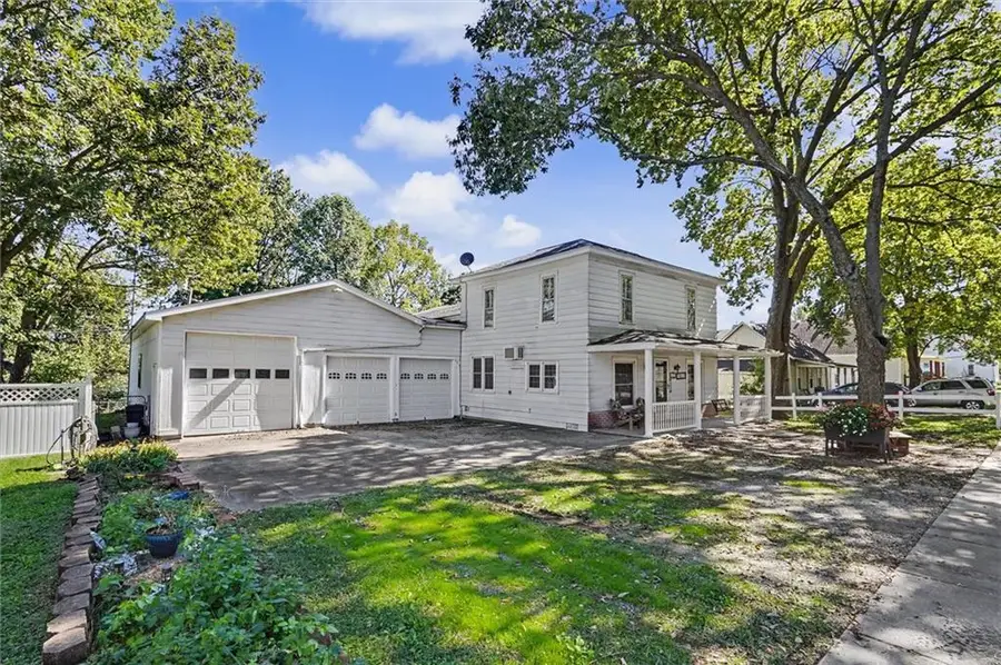 115 Locust Street, Wellsville, KS 66092 - #3