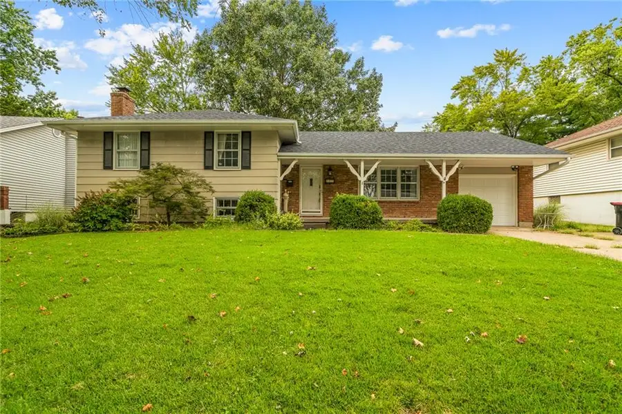212 SW Craigmont Drive, Lees Summit, MO 66081 - #2