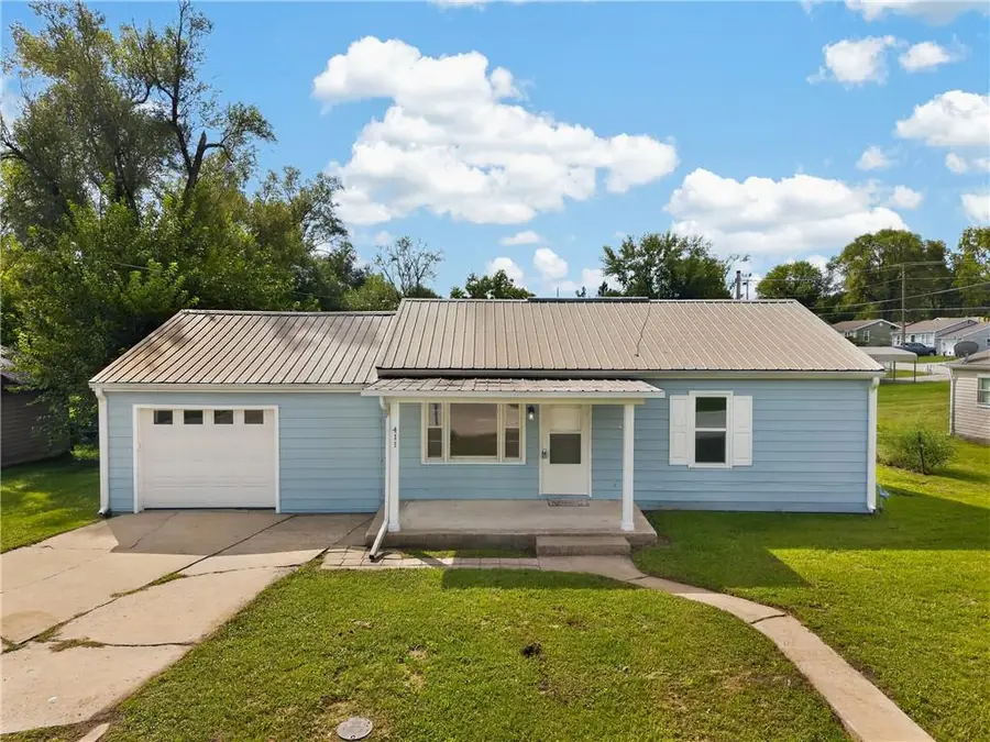 411 Grandview Street, Richmond, MO 64085 - #2