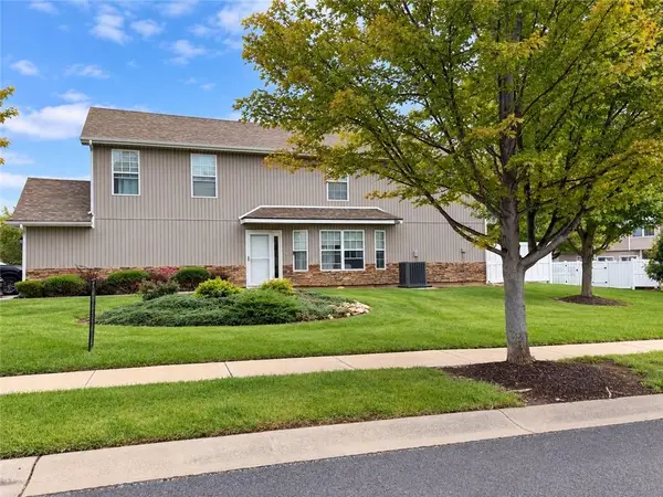21033 Millridge Street, Spring Hill, KS 66083