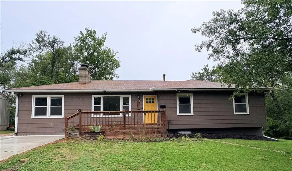 6110 E 148th Terrace, Grandview, MO 64030 - #1
