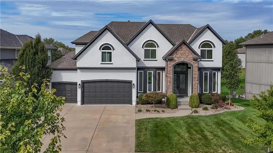 16004 Ballentine Street, Overland Park, KS 66221 - #2