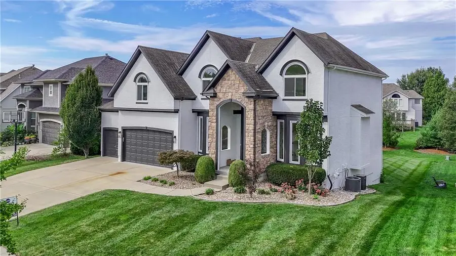 16004 Ballentine Street, Overland Park, KS 66221 - #3