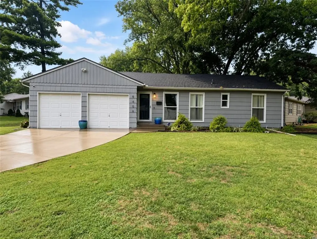 9406 Gillette Street, Lenexa, KS 66215 - #1