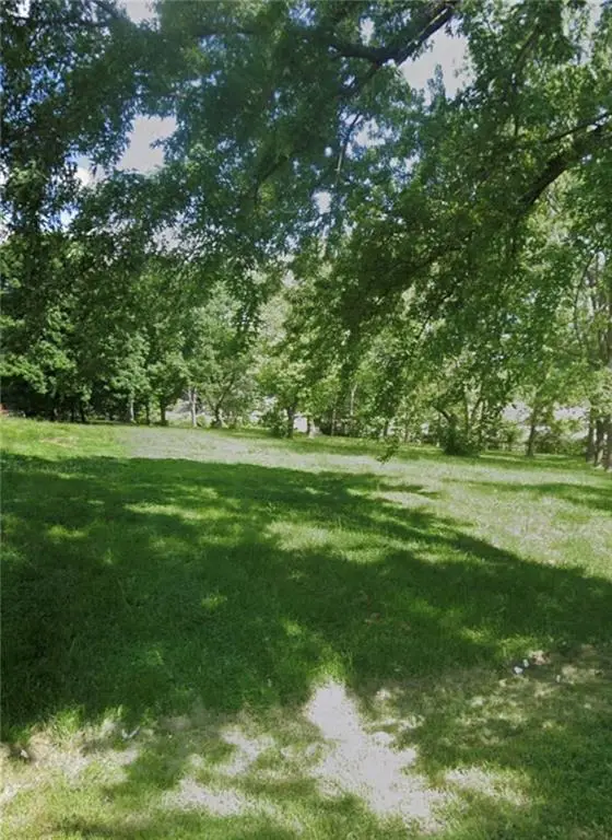 2117 S 18th Street, Saint Joseph, MO 64503 - #2