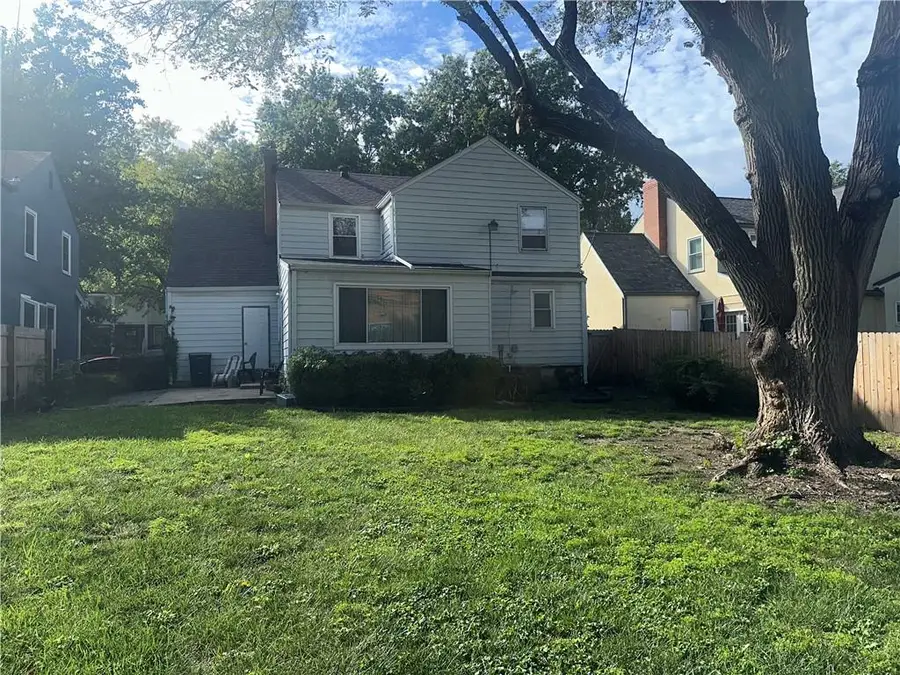 7427 Harrison Street, Kansas City, MO 64131 - #2