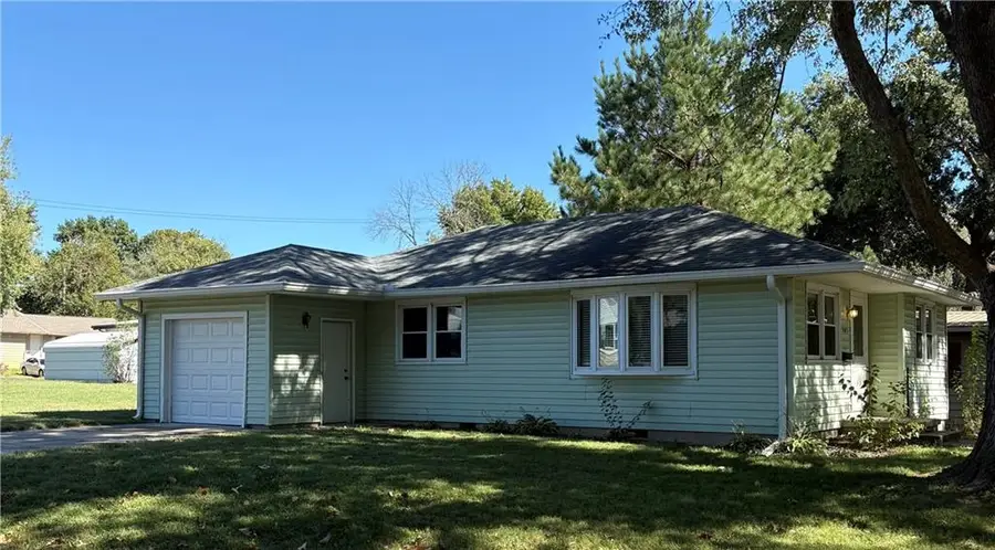 303 E Truman Avenue, Clinton, MO 64735 - #2