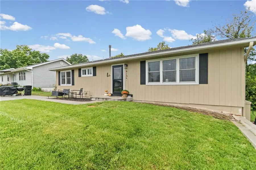 613 E Ford Street, Cameron, MO 64429 - #2
