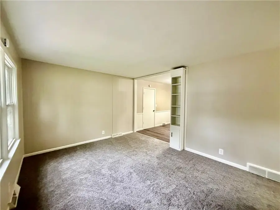 213 Park Avenue, Belton, MO 64012 - #3