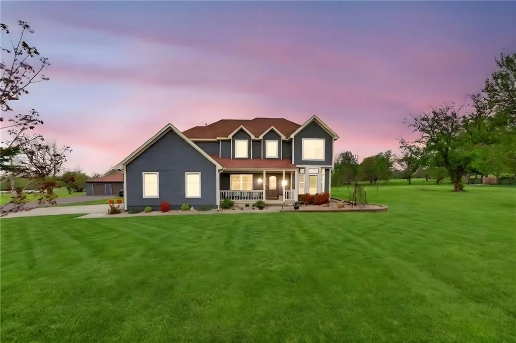 905 Florence Avenue, Raymore, MO 64083 - #1