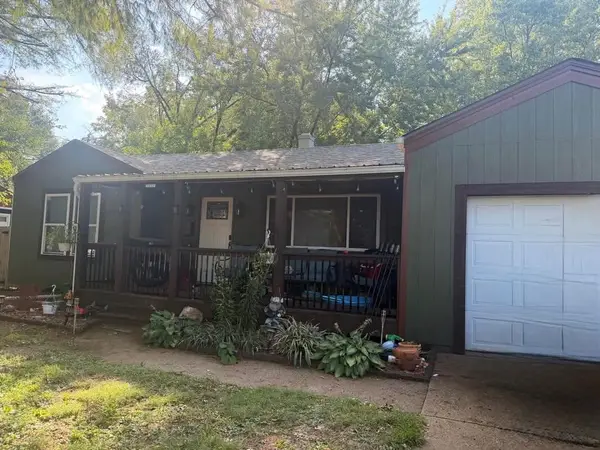 1332 N Main Street, Independence, MO 64050