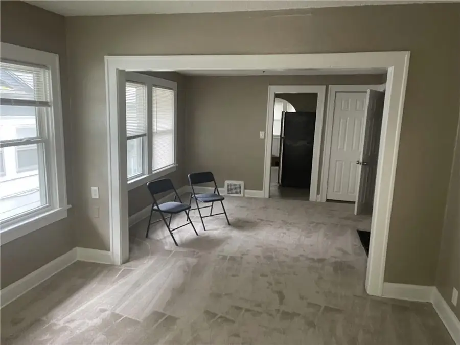 5616 Garfield Avenue, Kansas City, MO 64130 - #3