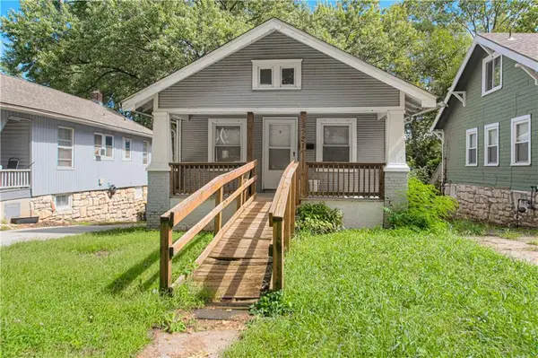 5721 Brooklyn Avenue, Kansas City, MO 64130