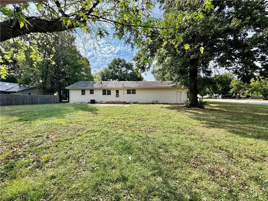 407 E Elm Street, Drexel, MO 64742 - #2