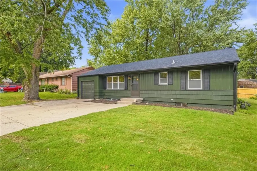 5806 W 75th Street, Prairie Village, KS 66208 - #2