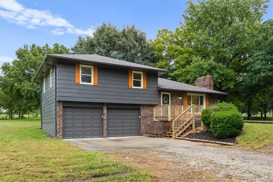 22990 155th Street, Leavenworth, KS 66048 - #2