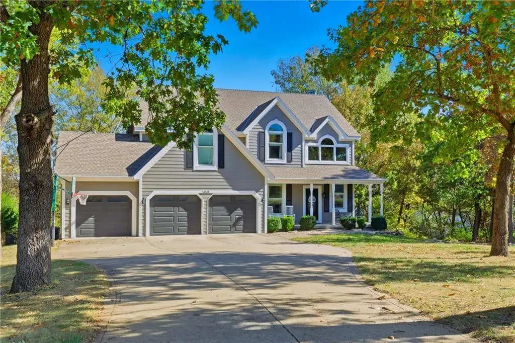 16516 149th Court, Bonner Springs, KS 66012 - #1