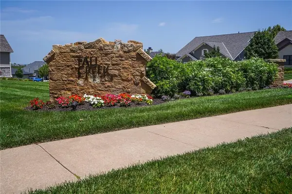 216 Stockade Street, Lawrence, KS 66049
