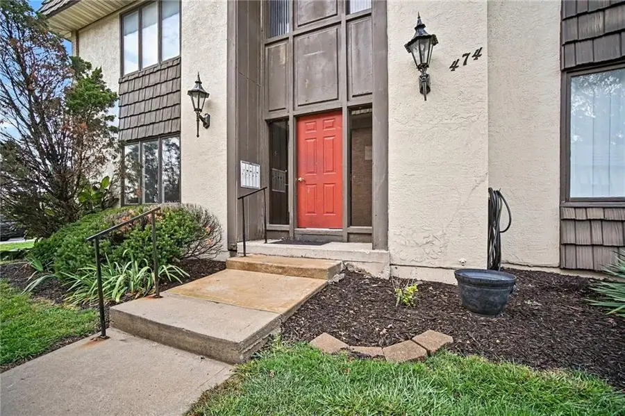 474 Unit A W 104th Street, Kansas City, MO 64114 - #3