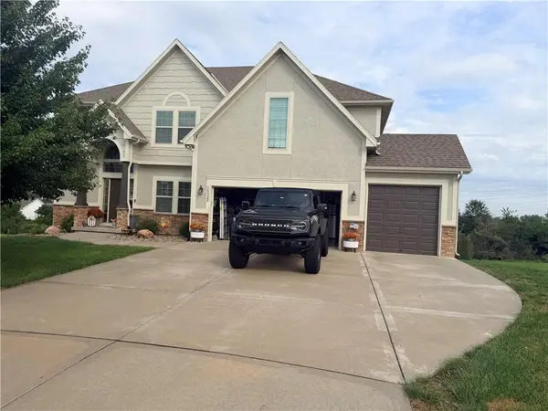 10322 N Ditman Avenue, Kansas City, MO 64157