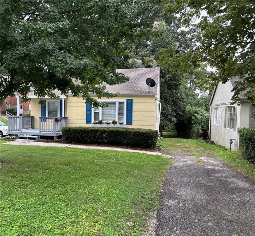 10821 E 19th Street, Independence, MO 64052 - #2