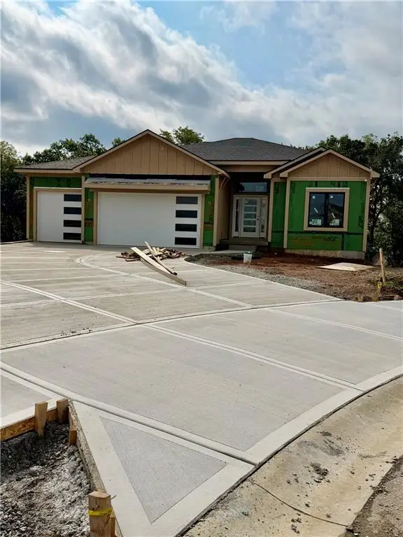 6026 Apache Drive, Shawnee, KS 66226 - #2