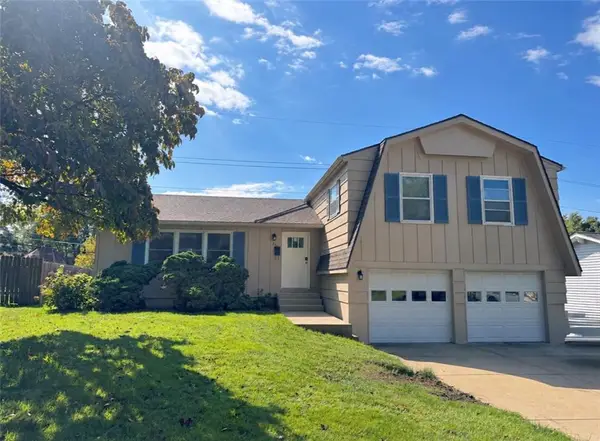 8801 W 90th Terrace, Overland Park, KS 66212