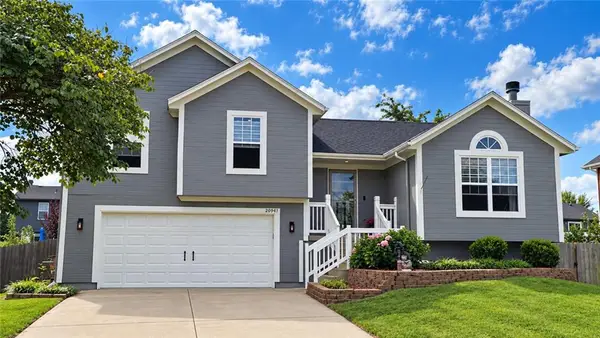 20941 W 226th Street, Spring Hill, KS 66083