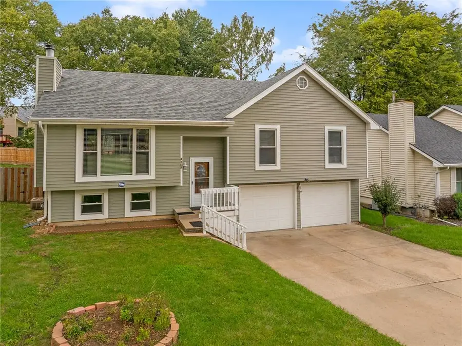 4108 N Troost Avenue, Kansas City, MO 64116 - #2