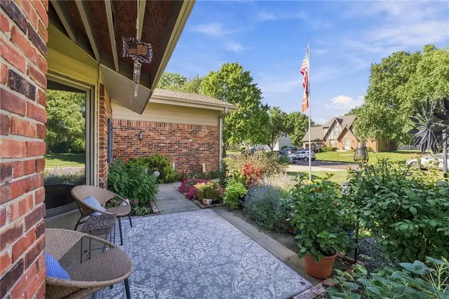 11846 Mackey Street, Overland Park, KS 66210 - #3