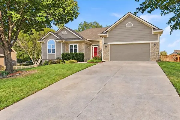 8503 Timber Trails Drive, De Soto, KS 66018