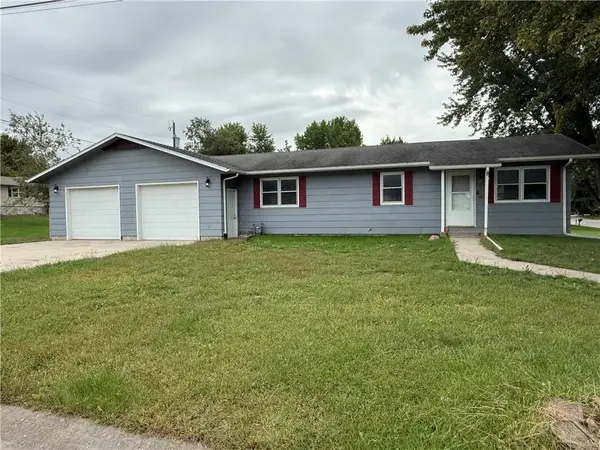 203 Mohawk Avenue, Hiawatha, KS 66434