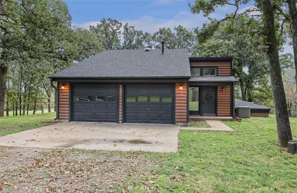 1104 Meadow Road, Cherryvale, KS 67335