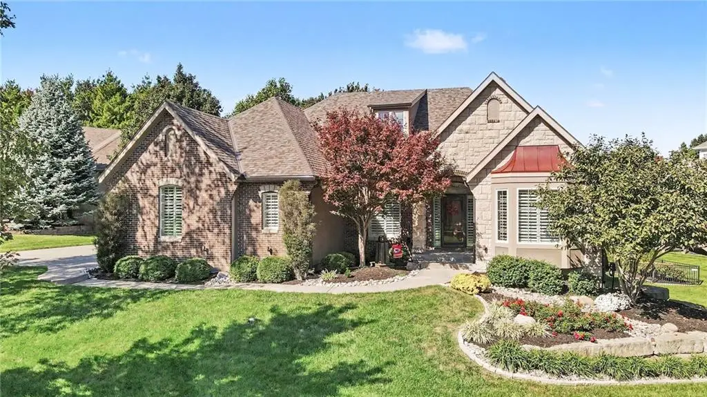 10230 N Prospect Avenue, Kansas City, MO 64155 - #1